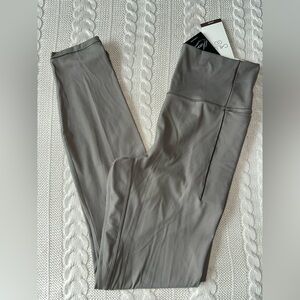 CALIA by Carrie Underwood Inspire HR 7/8 Leggings Dark Grey Size Medium NWT